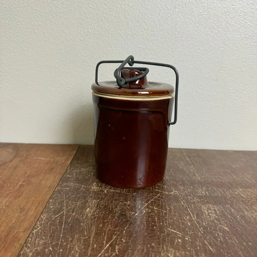 Vintage USA Brown Glazed Stoneware‎ Crock Jar with Wire Bale Lid 84-1 L